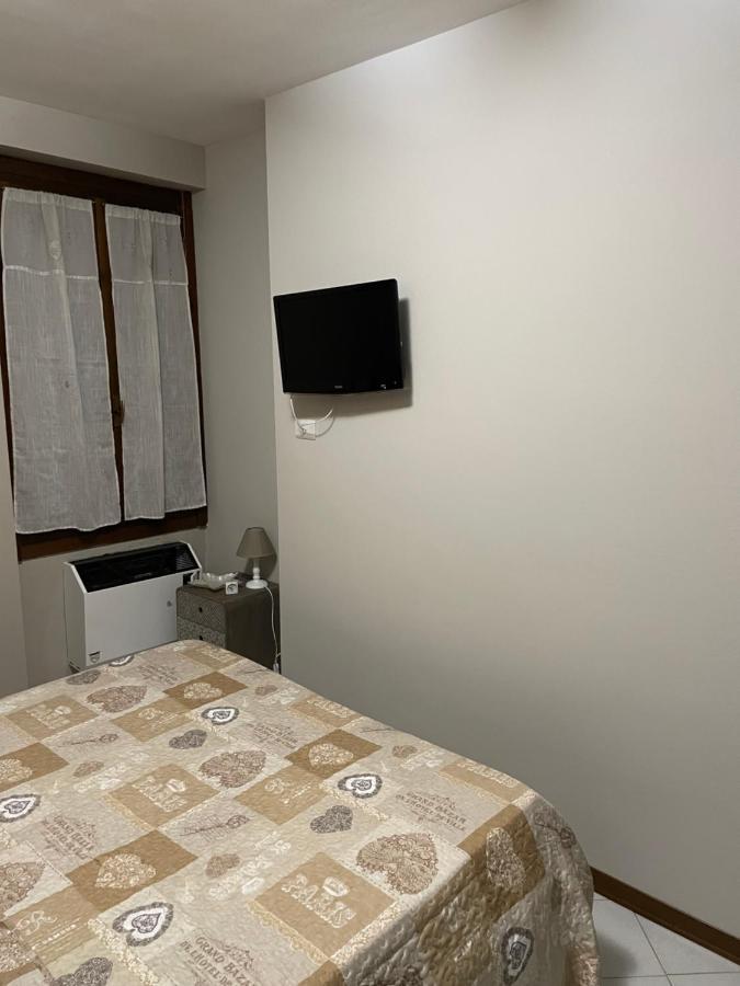 Civico 2 Operetta Marina Apartment Cremona Ngoại thất bức ảnh